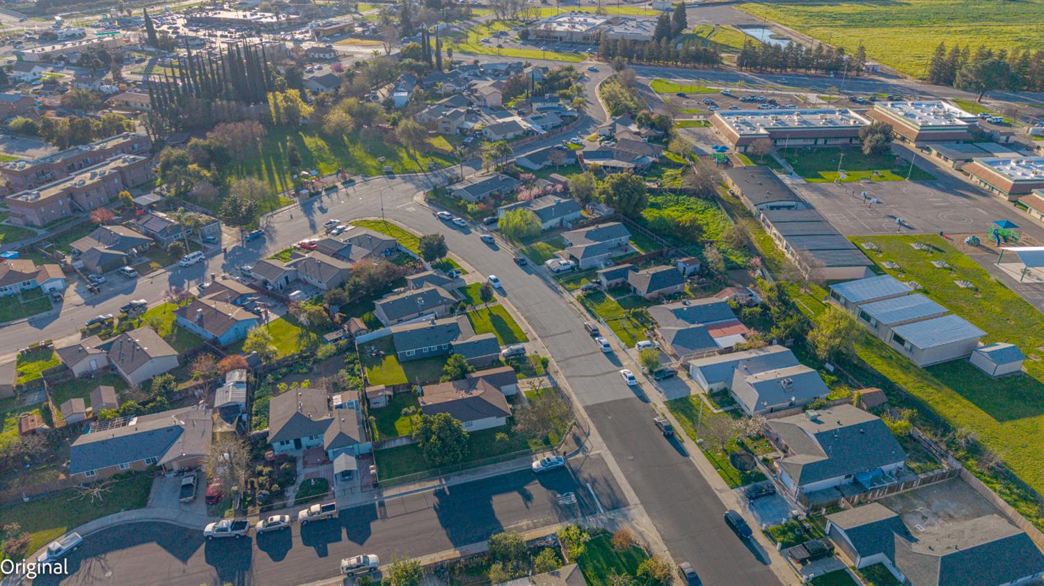 1741 Hickory Ave, Livingston, CA 95334