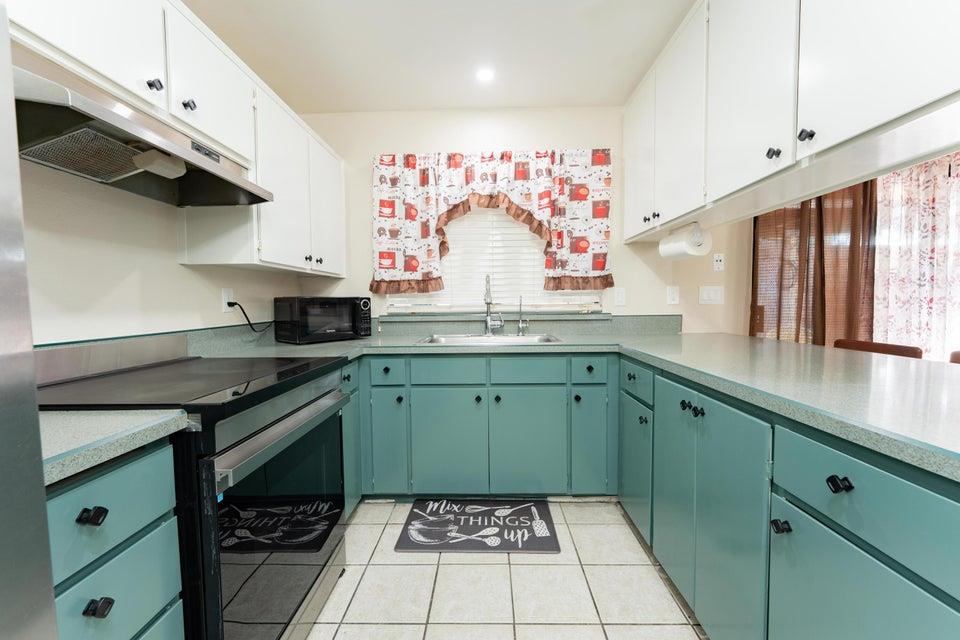 1818 S Cain St, Visalia, CA 93292