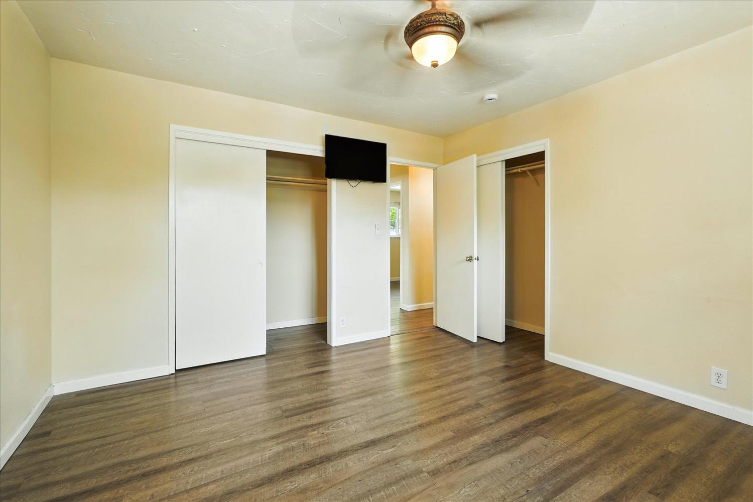 2176 2224 N Bethel Ave, Sanger, CA 93657