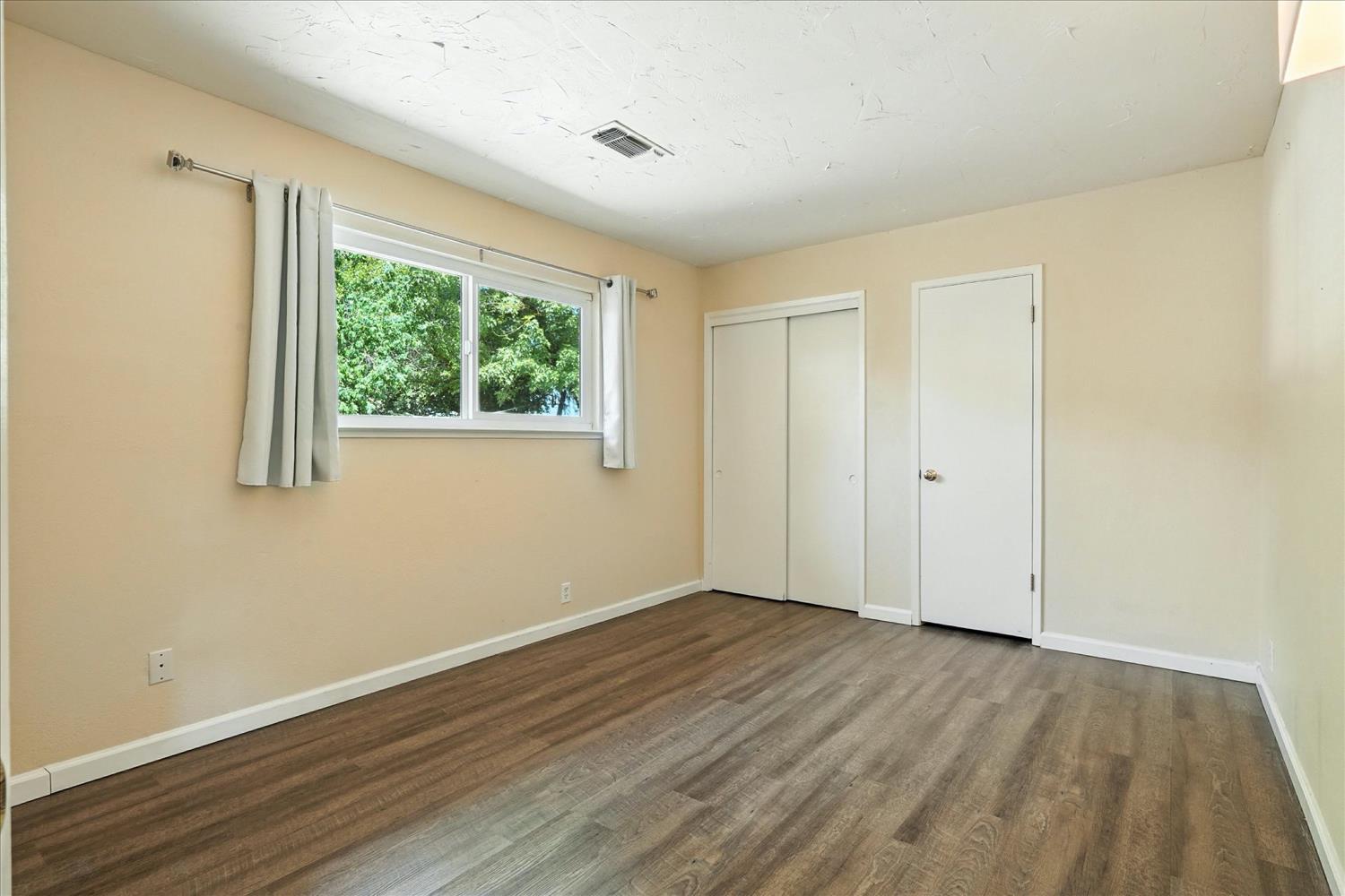 2176 2224 N Bethel Ave, Sanger, CA 93657