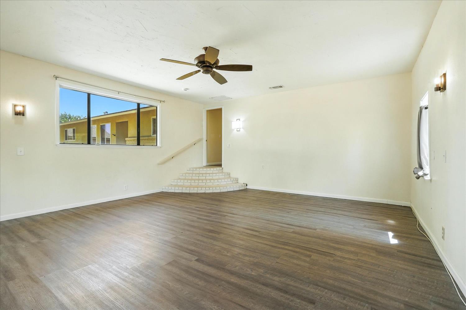 2176 2224 N Bethel Ave, Sanger, CA 93657