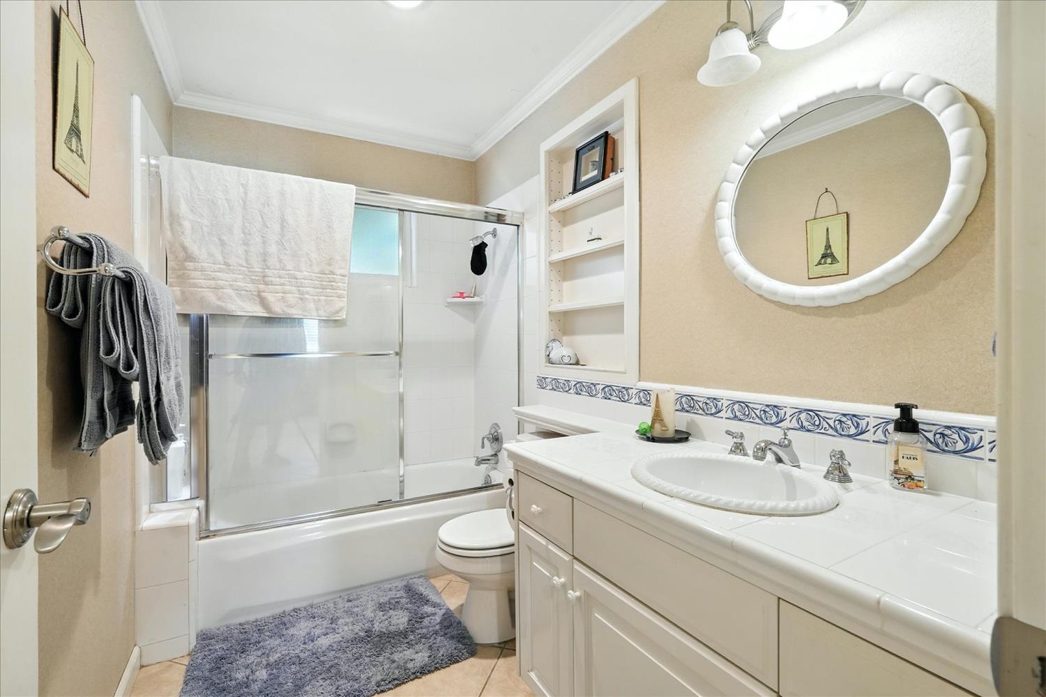 2176 2224 N Bethel Ave, Sanger, CA 93657