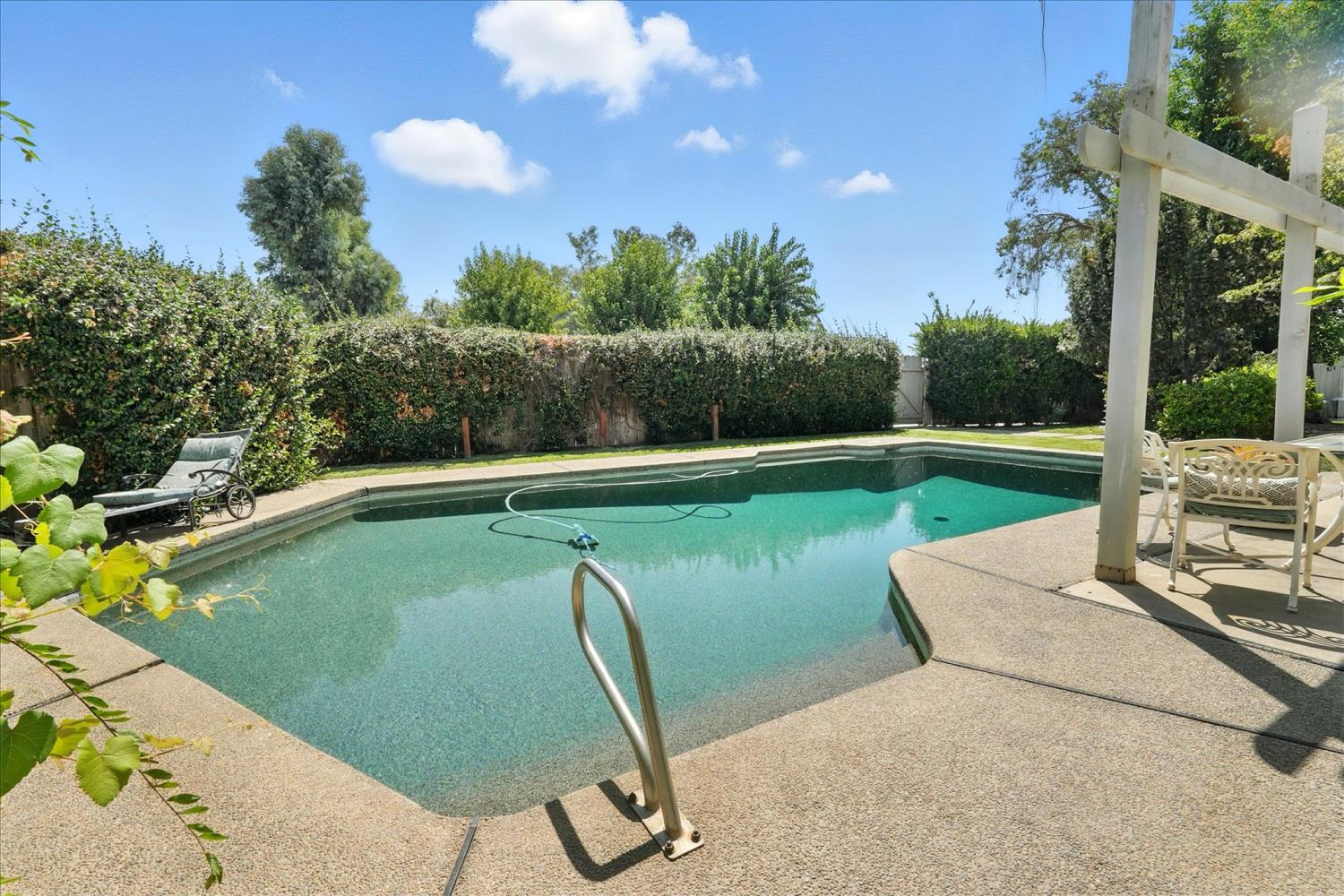 2176 2224 N Bethel Ave, Sanger, CA 93657