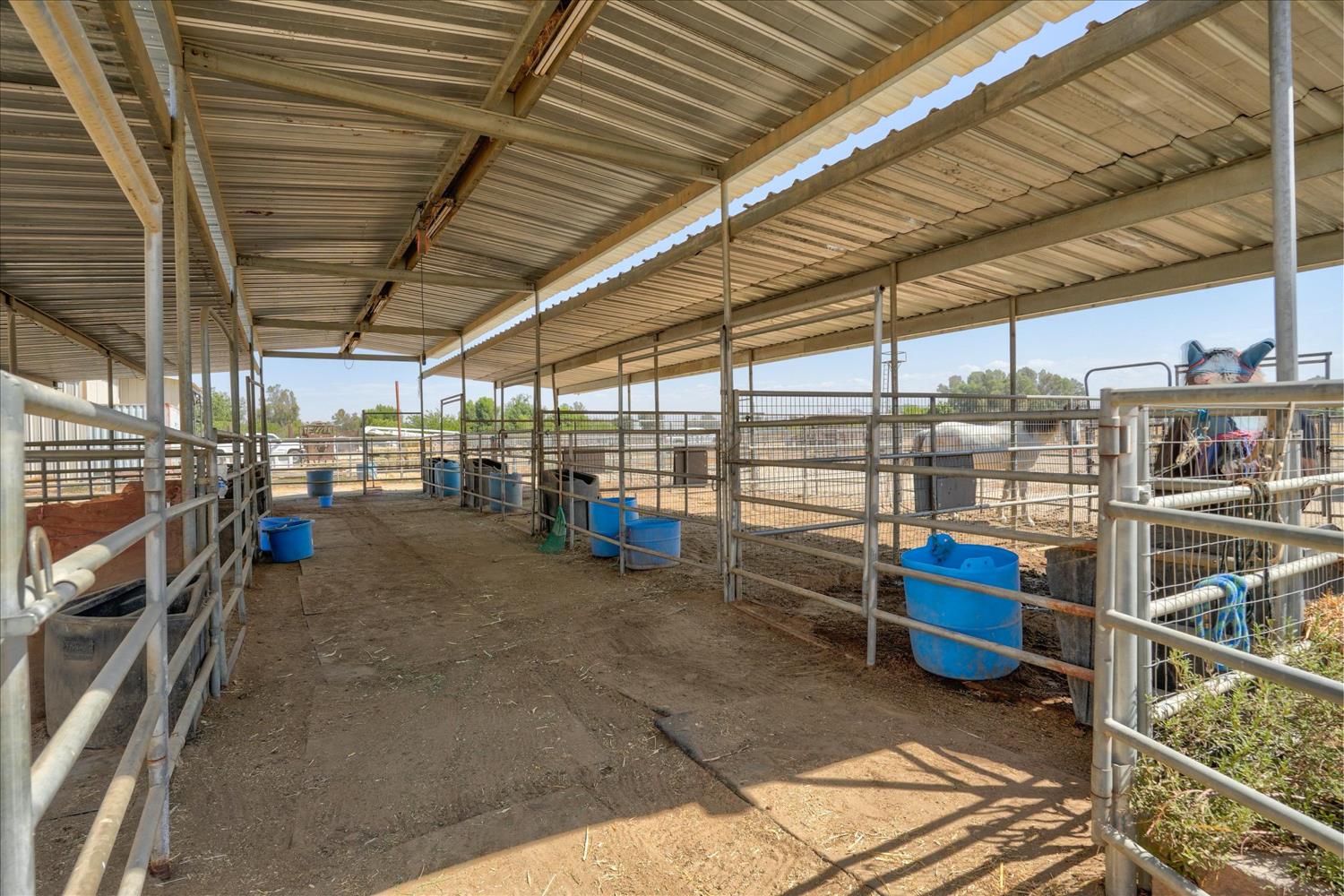 2176 2224 N Bethel Ave, Sanger, CA 93657