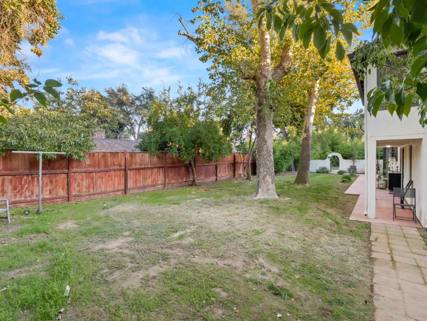 4012 N Wishon Ave, Fresno, CA 93704