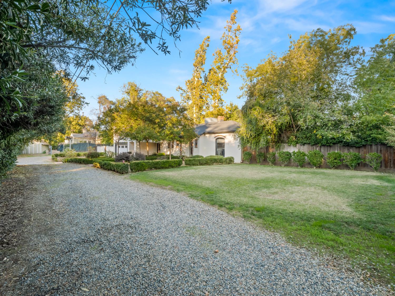 4012 N Wishon Ave, Fresno, CA 93704