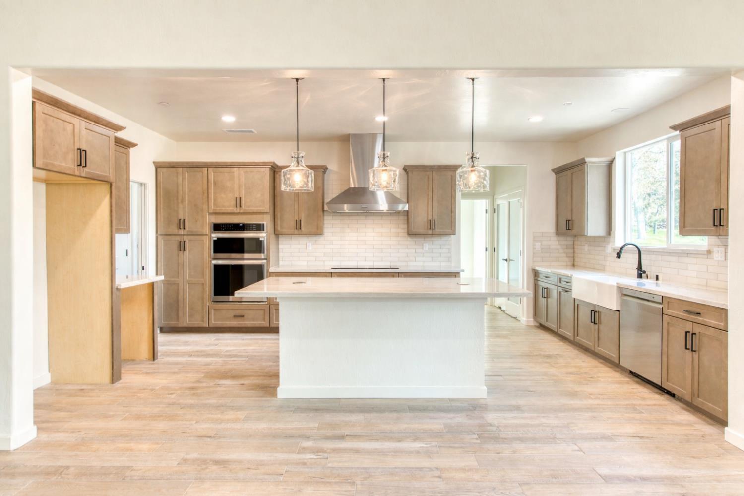 6413 N Pima Ave, Fresno, CA 93722