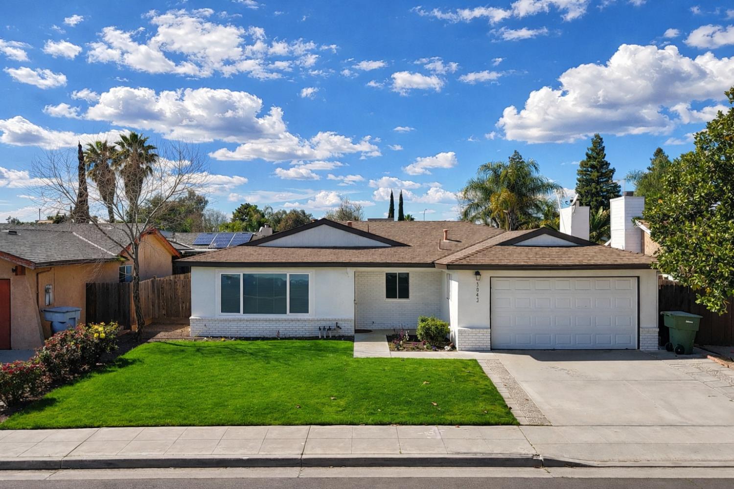 3043 N Brunswick Ave, Fresno, CA 93722