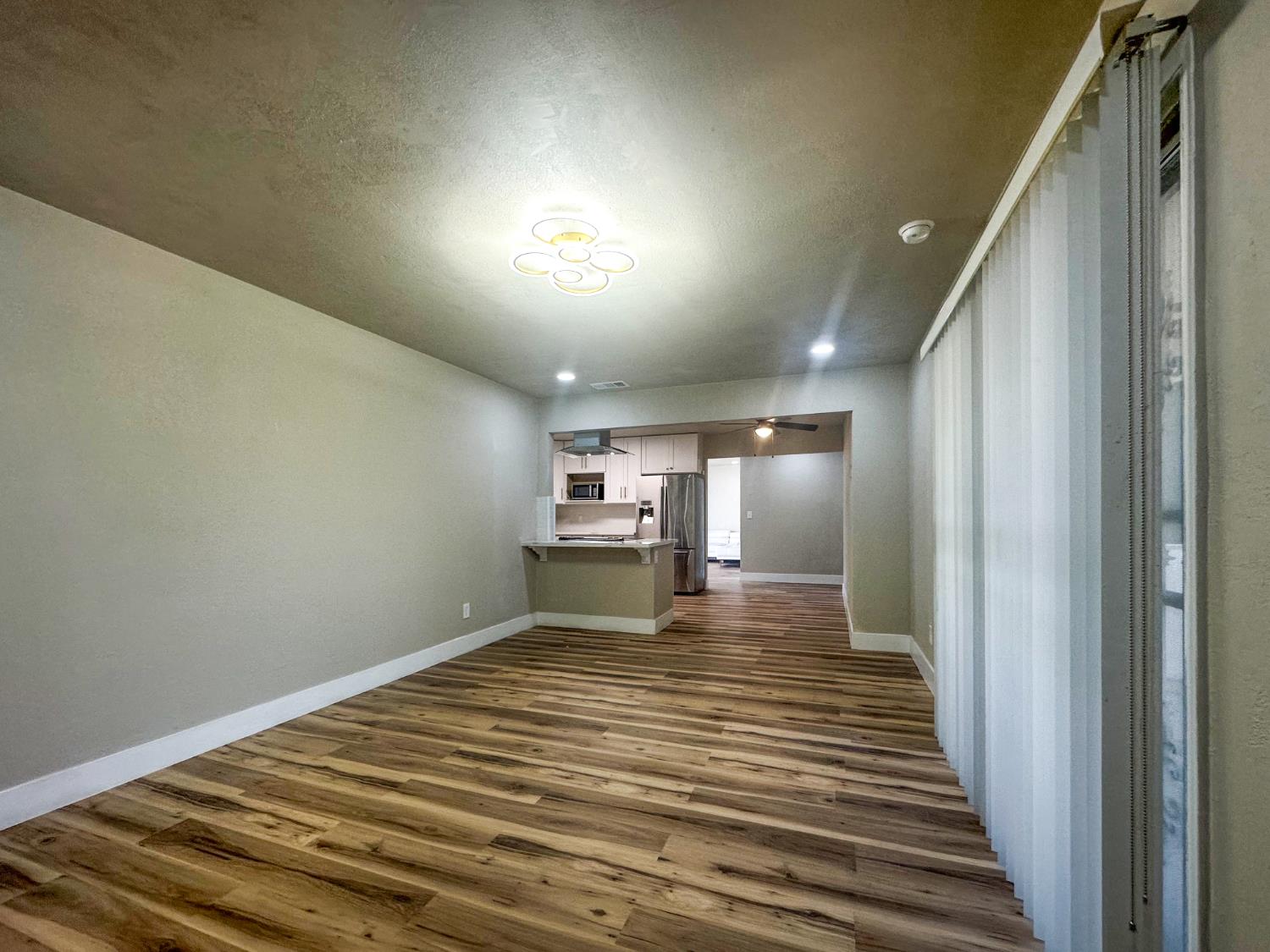 3043 N Brunswick Ave, Fresno, CA 93722