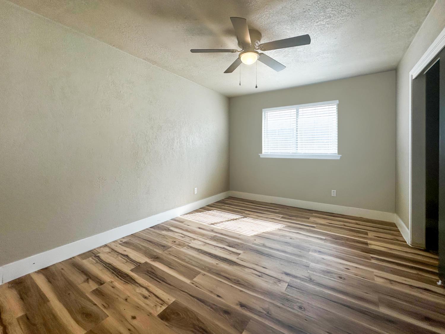 3043 N Brunswick Ave, Fresno, CA 93722