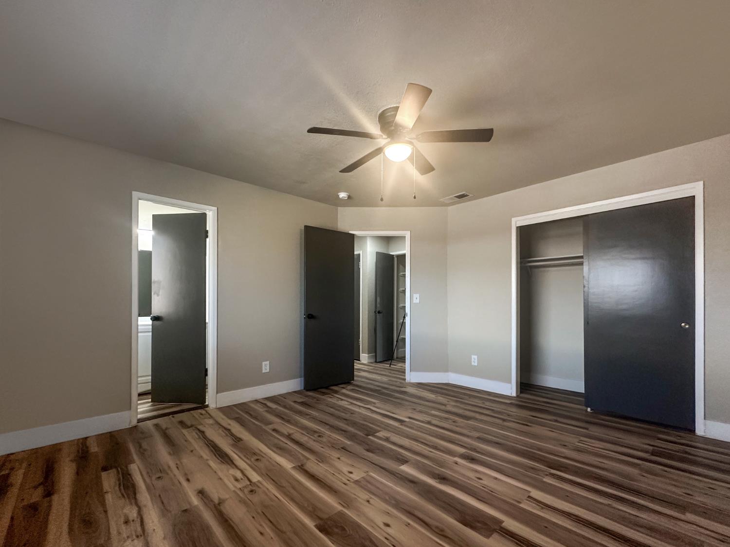 3043 N Brunswick Ave, Fresno, CA 93722