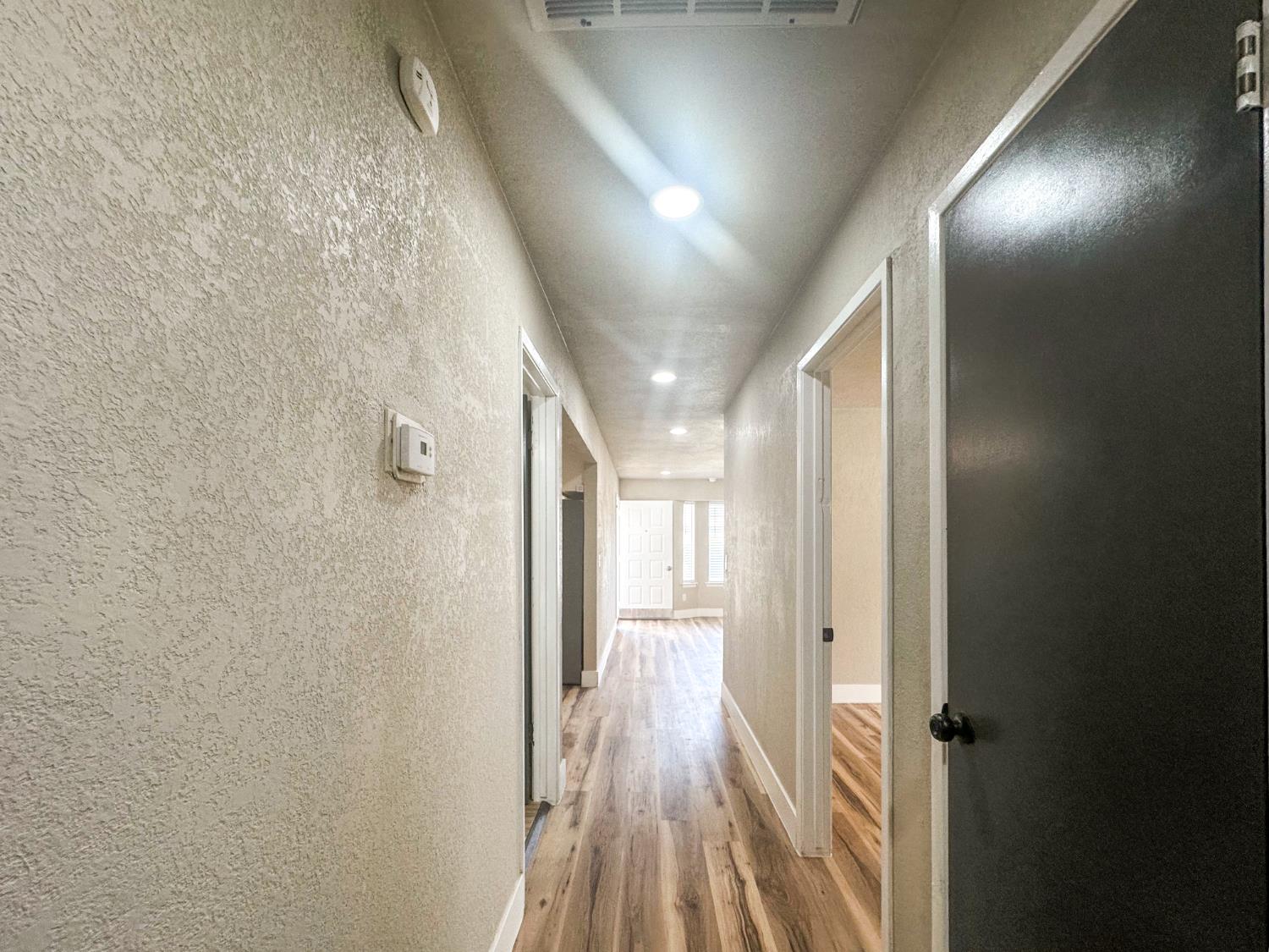 3043 N Brunswick Ave, Fresno, CA 93722