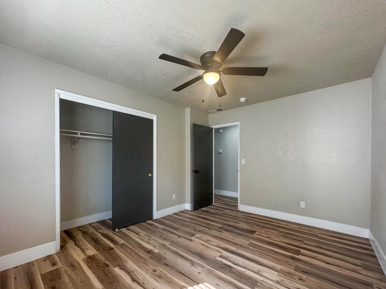 3043 N Brunswick Ave, Fresno, CA 93722