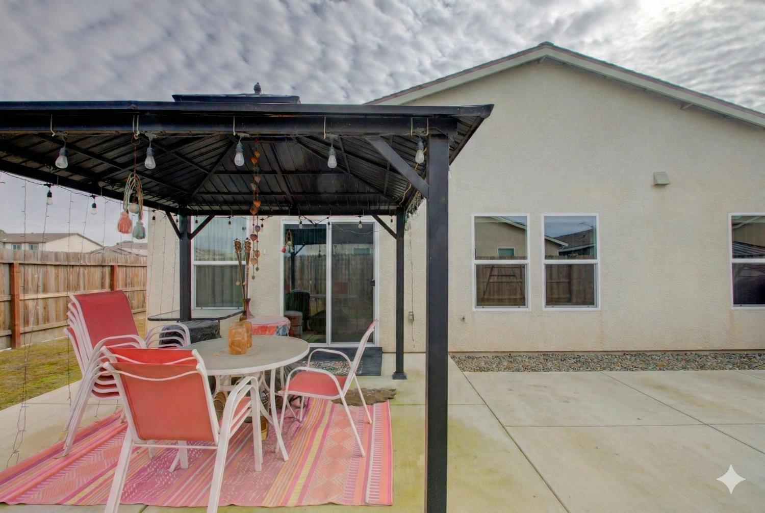 295 Bryce Canyon Ct, Merced, CA 95341