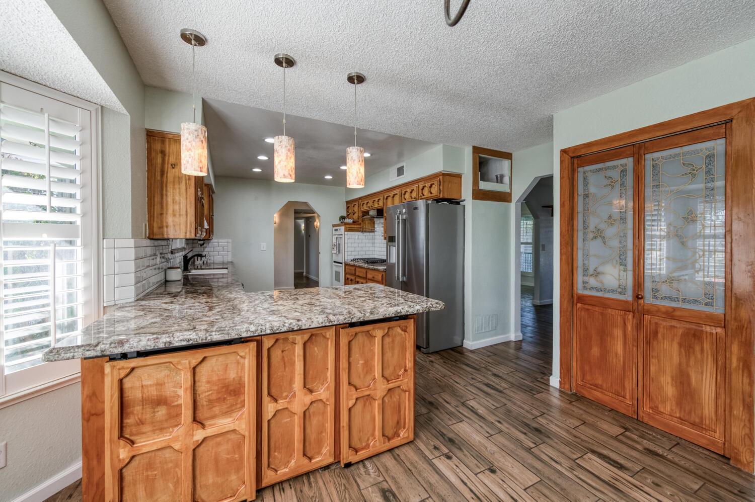 6732 E Harvey Ave, Fresno, CA 93727