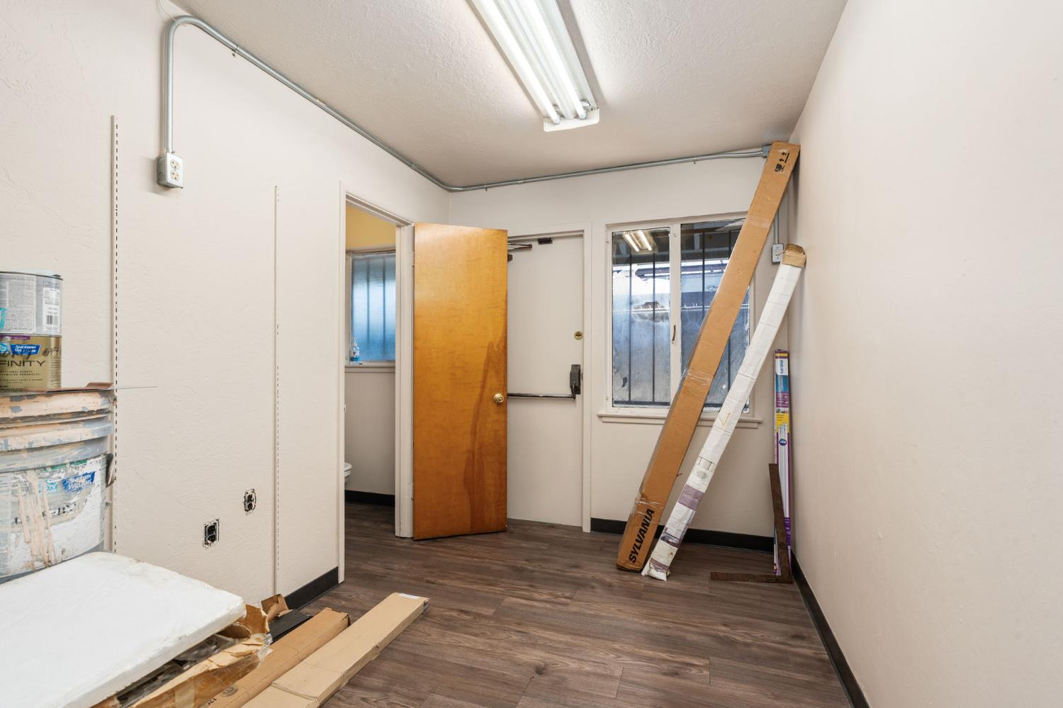 422 E Shields Ave, Fresno, CA 93704