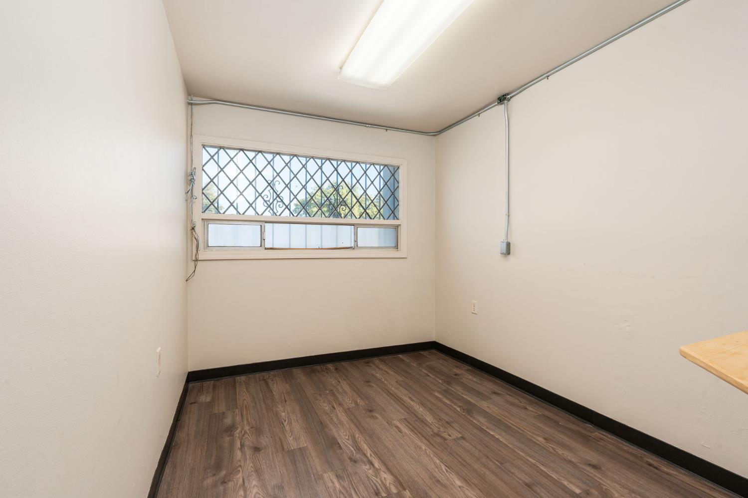 422 E Shields Ave, Fresno, CA 93704