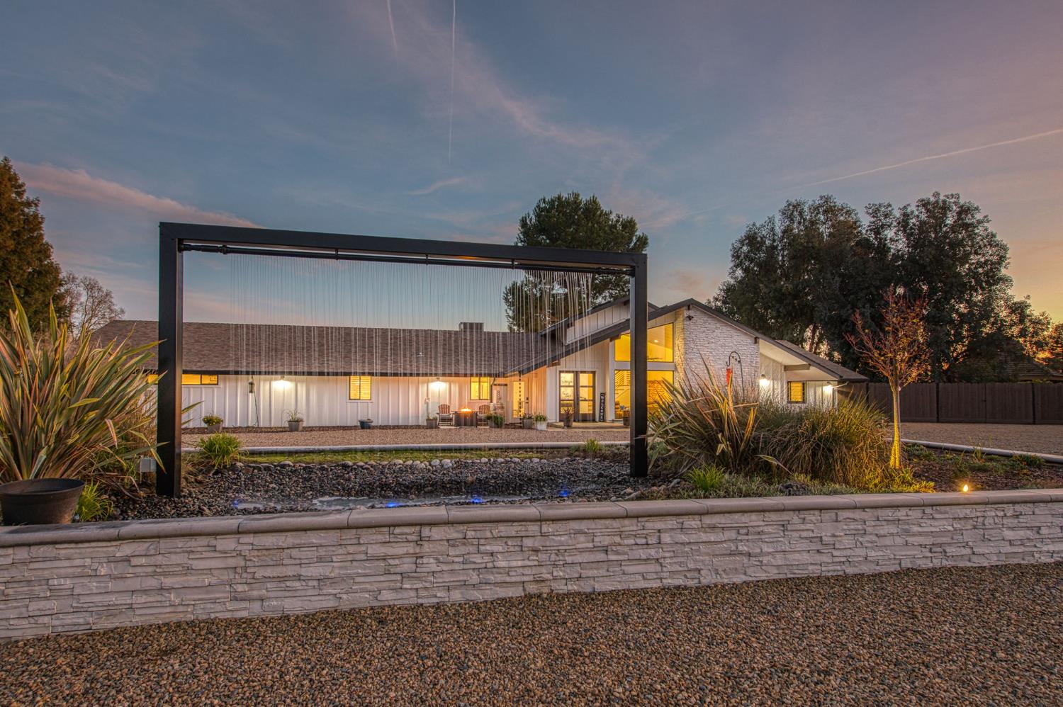 11735 E Santa Ana Ave, Clovis, CA 93619