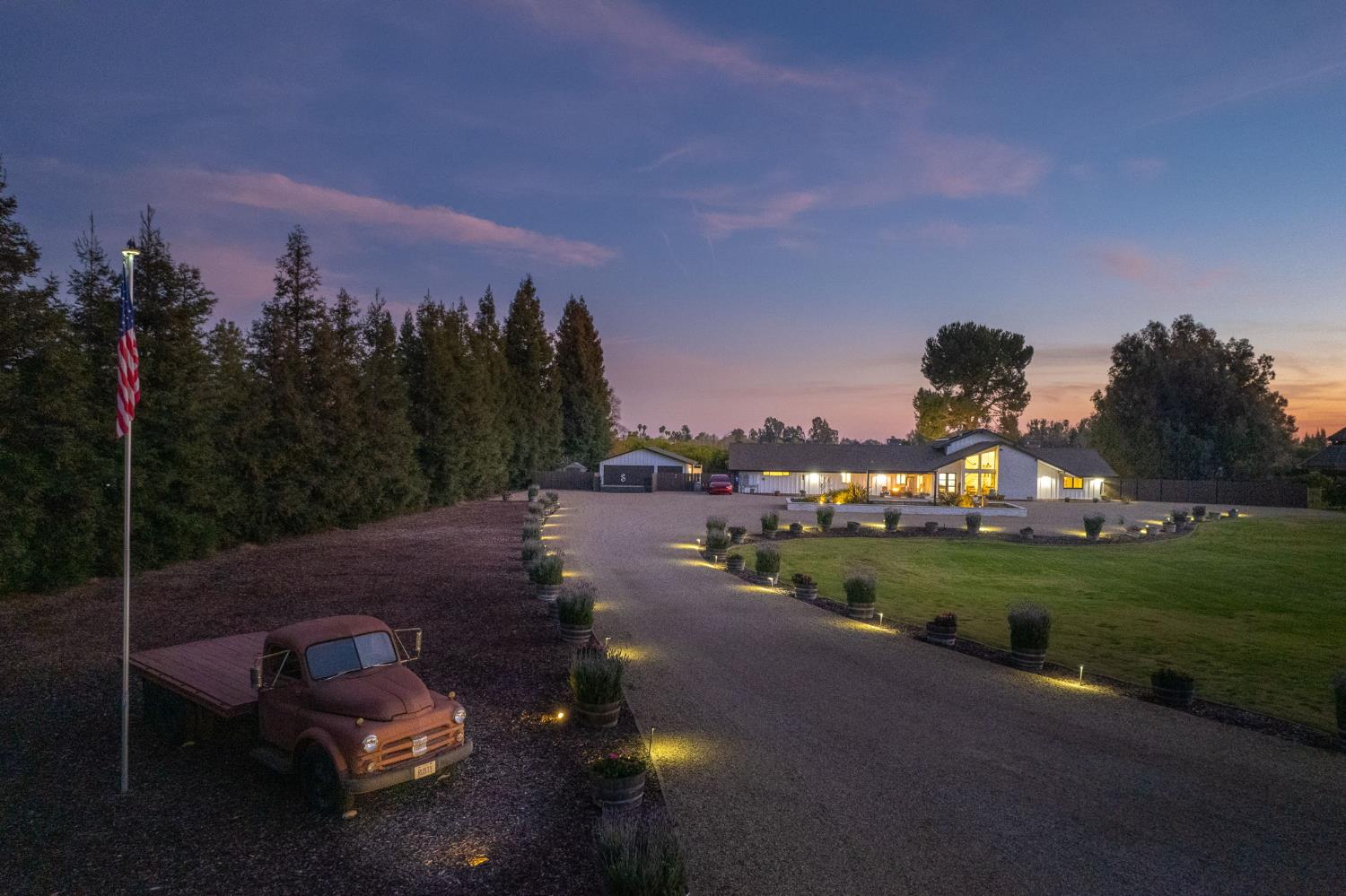 11735 E Santa Ana Ave, Clovis, CA 93619