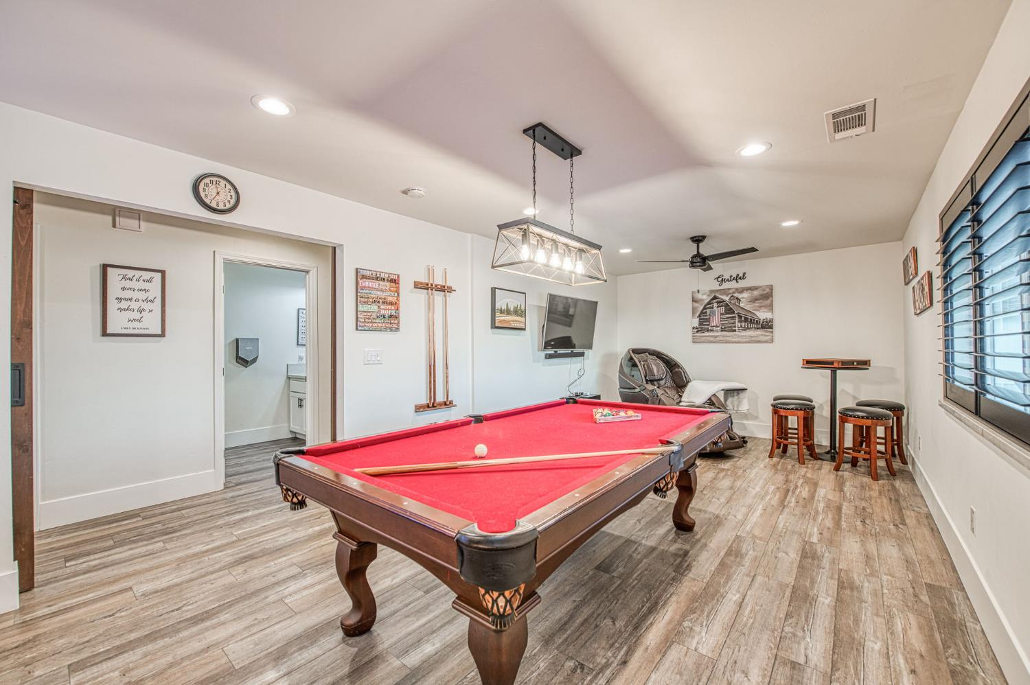 11735 E Santa Ana Ave, Clovis, CA 93619