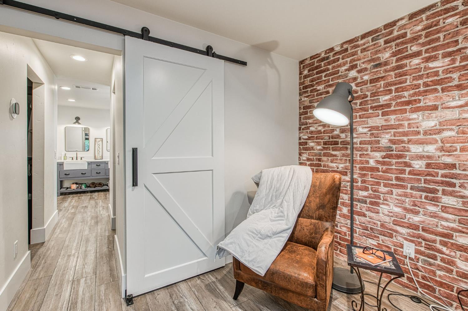 11735 E Santa Ana Ave, Clovis, CA 93619