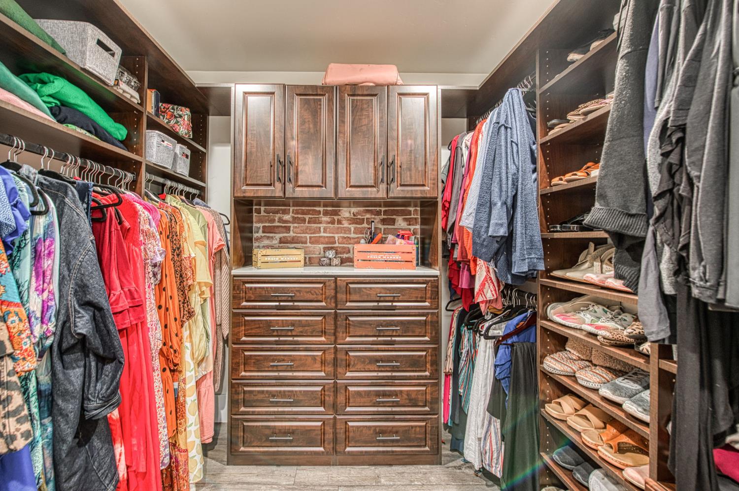 11735 E Santa Ana Ave, Clovis, CA 93619