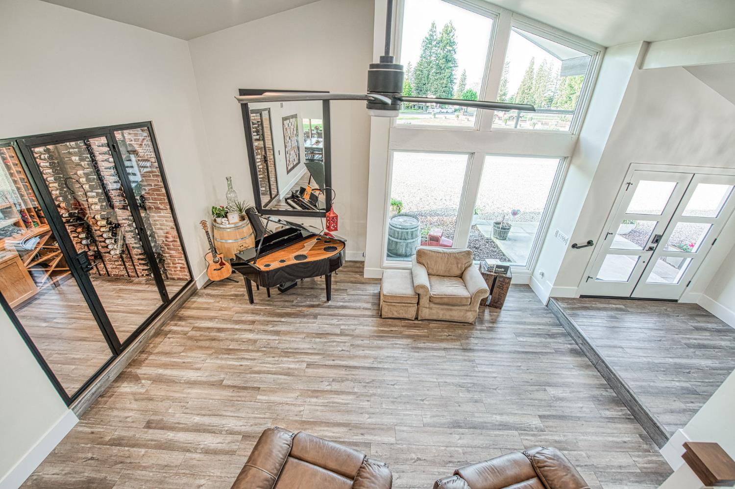 11735 E Santa Ana Ave, Clovis, CA 93619