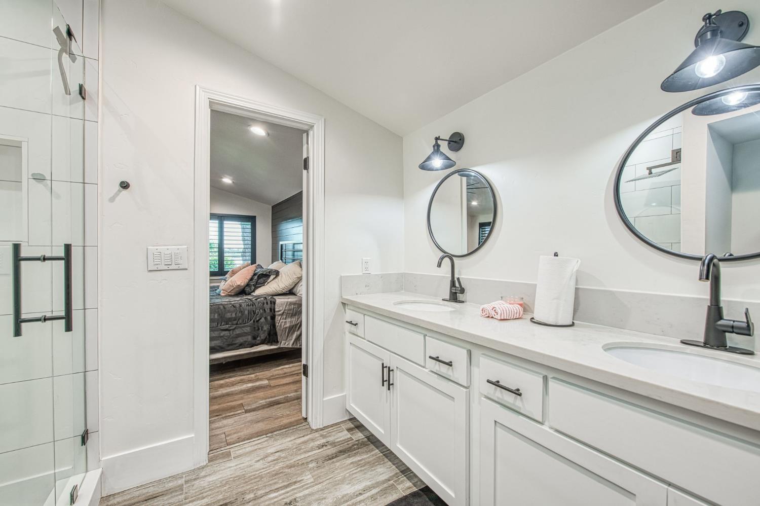 11735 E Santa Ana Ave, Clovis, CA 93619