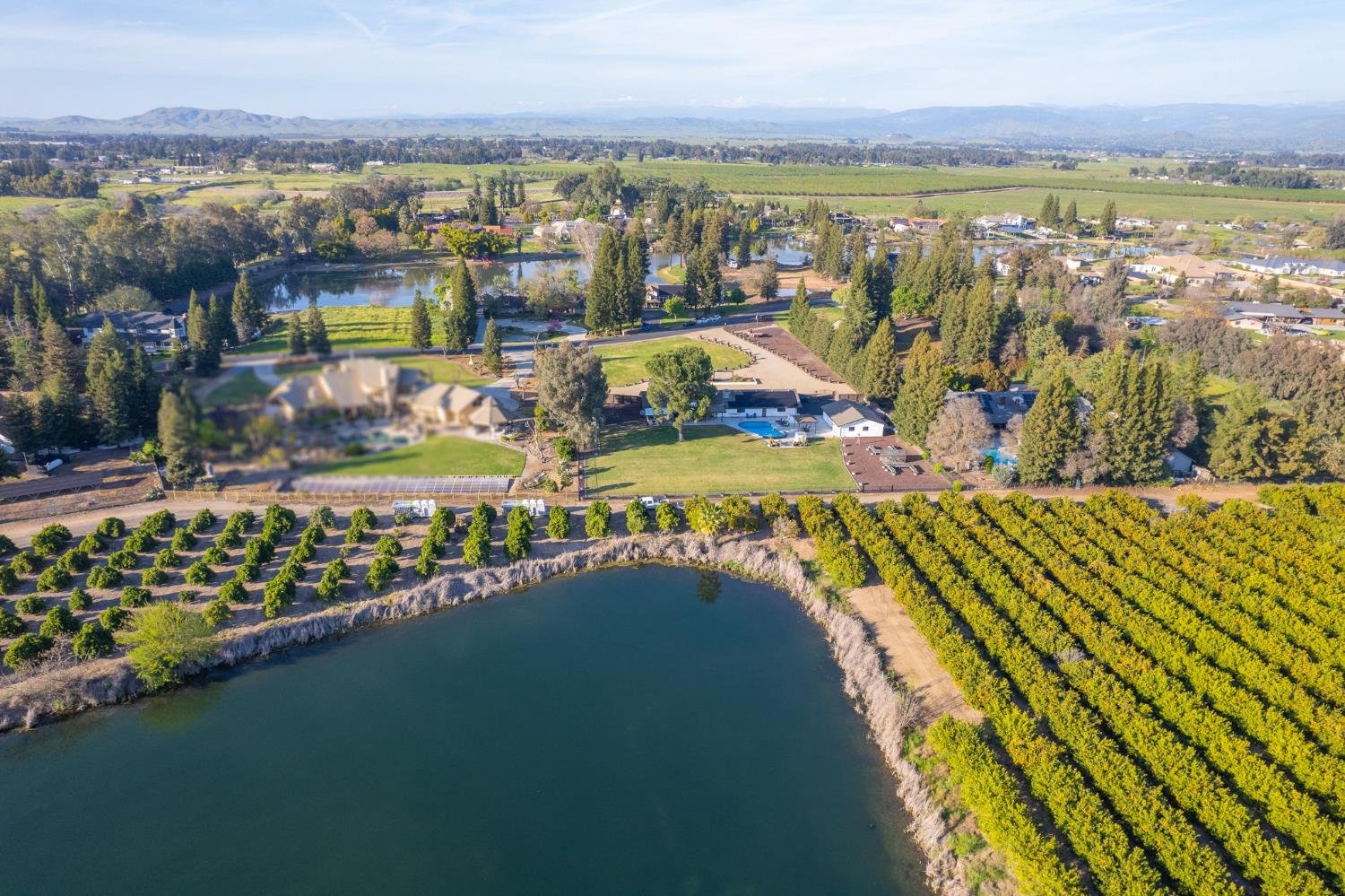 11735 E Santa Ana Ave, Clovis, CA 93619