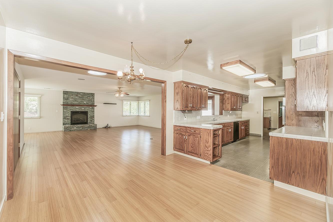 5903 E Butler Ave, Fresno, CA 93727