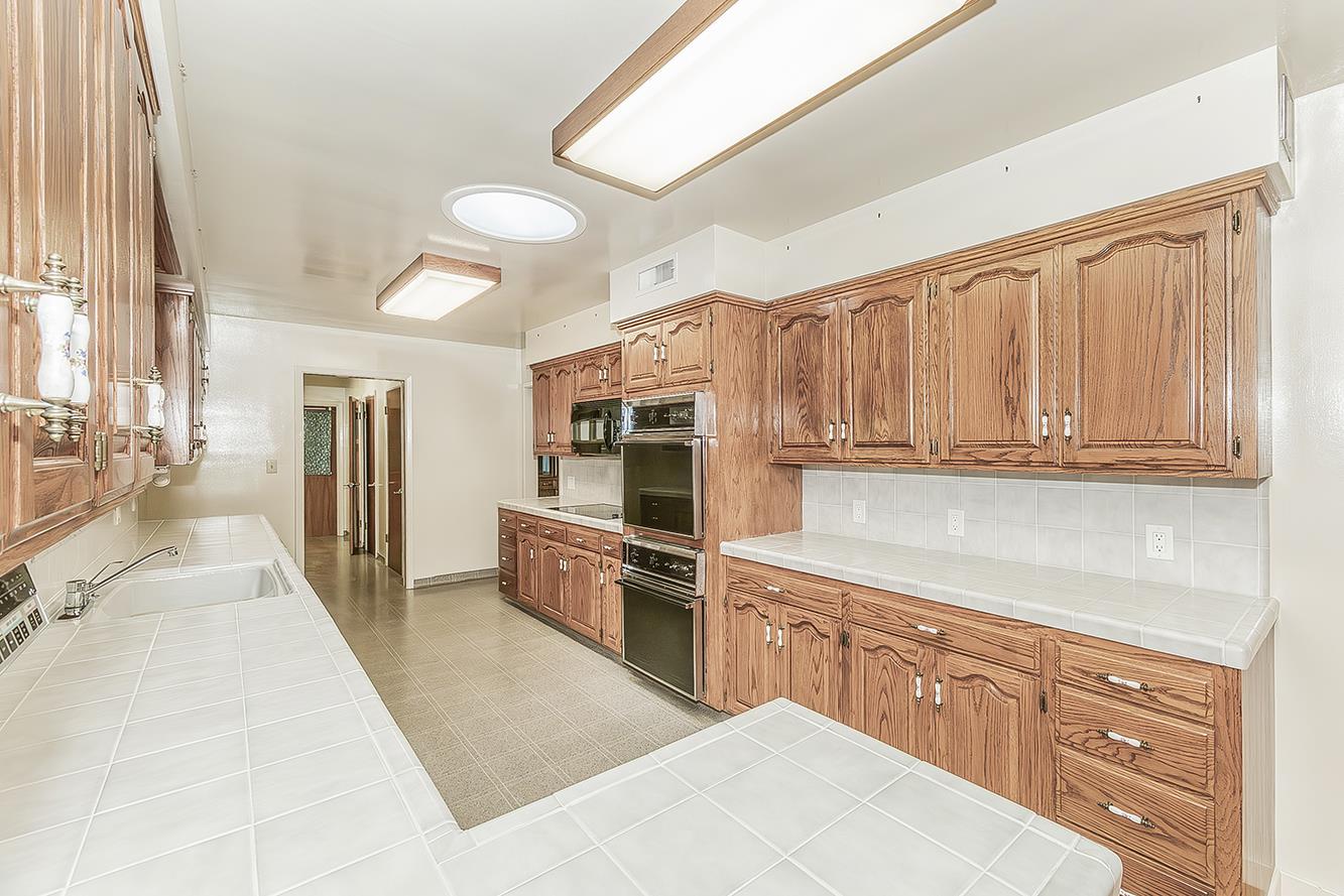 5903 E Butler Ave, Fresno, CA 93727