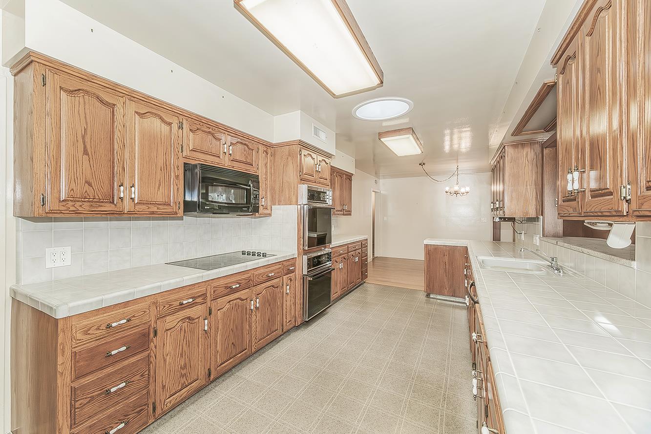 5903 E Butler Ave, Fresno, CA 93727