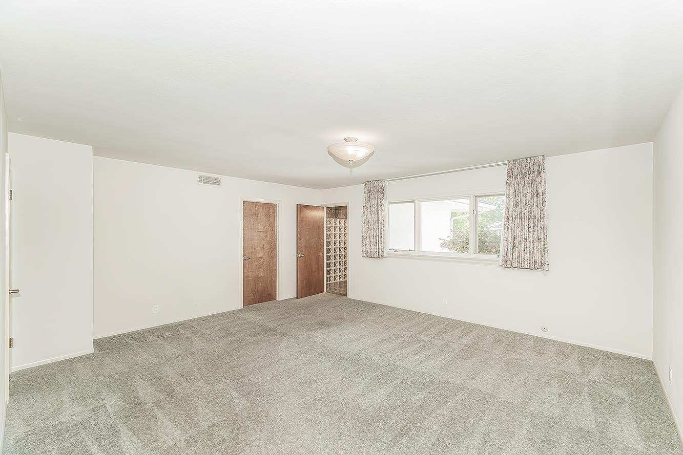 5903 E Butler Ave, Fresno, CA 93727