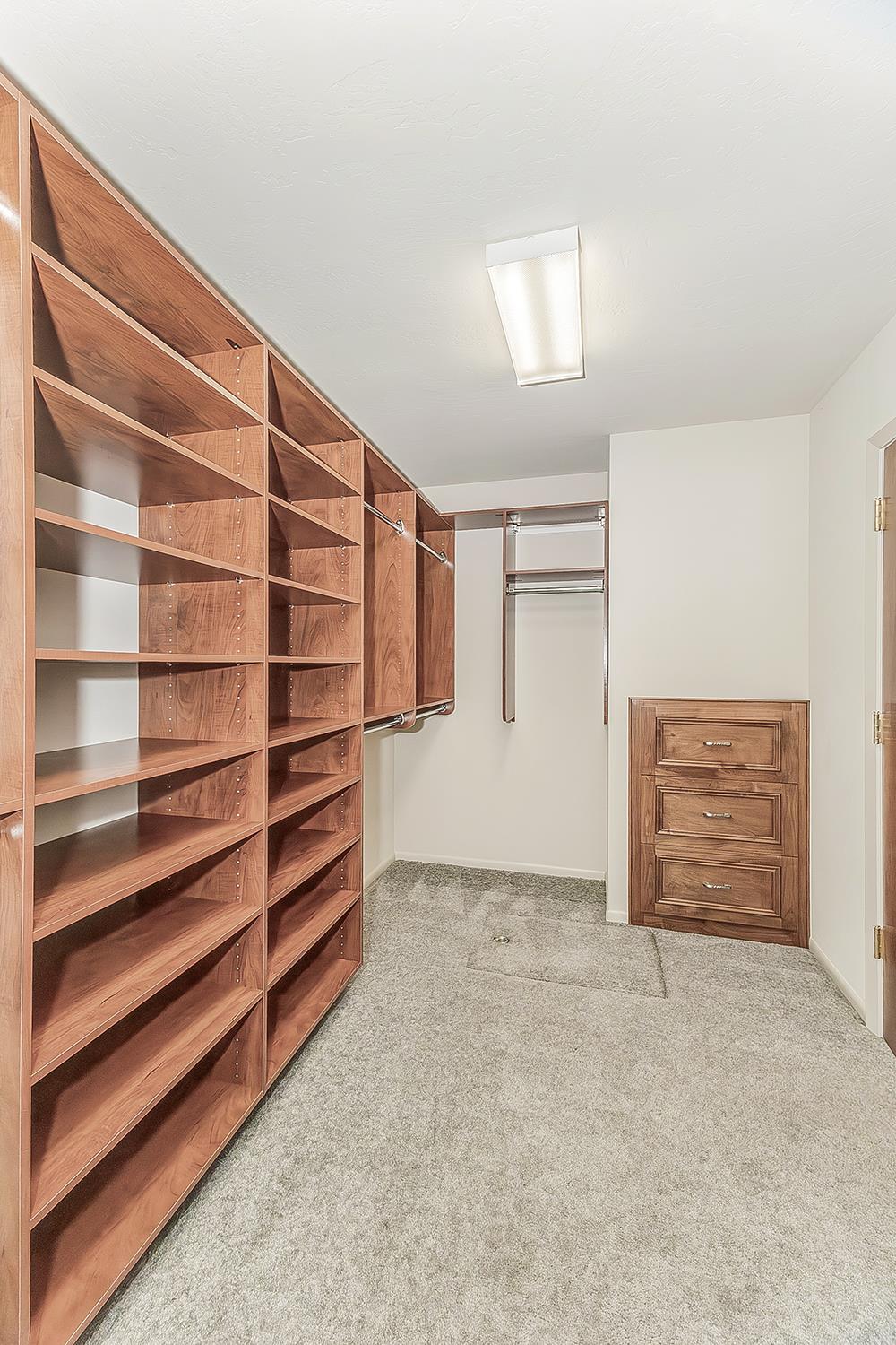 5903 E Butler Ave, Fresno, CA 93727