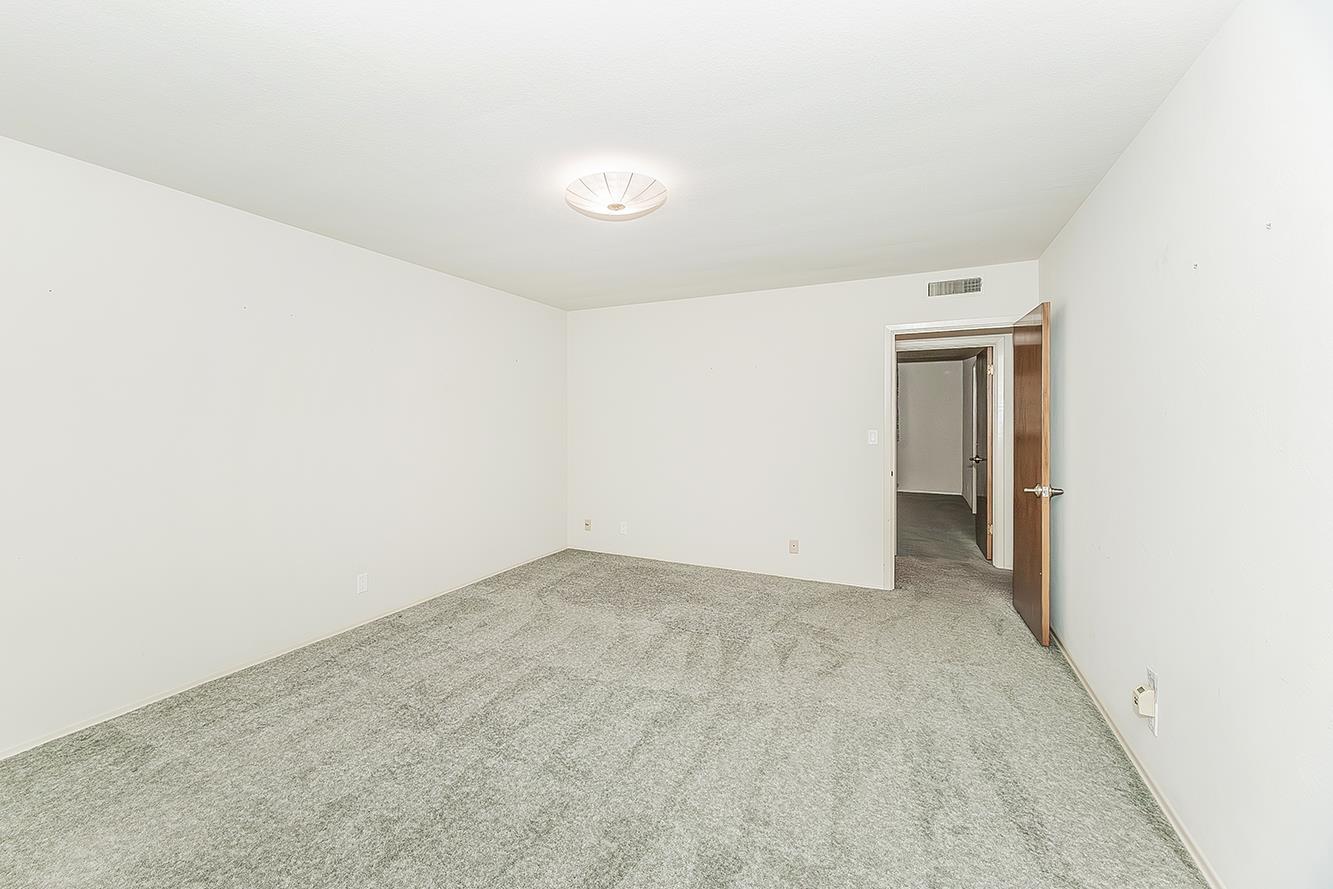 5903 E Butler Ave, Fresno, CA 93727