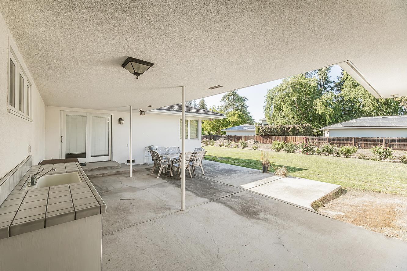 5903 E Butler Ave, Fresno, CA 93727