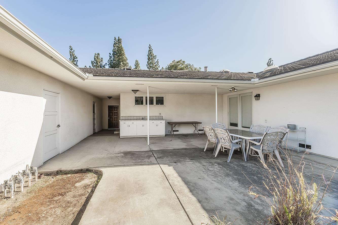 5903 E Butler Ave, Fresno, CA 93727