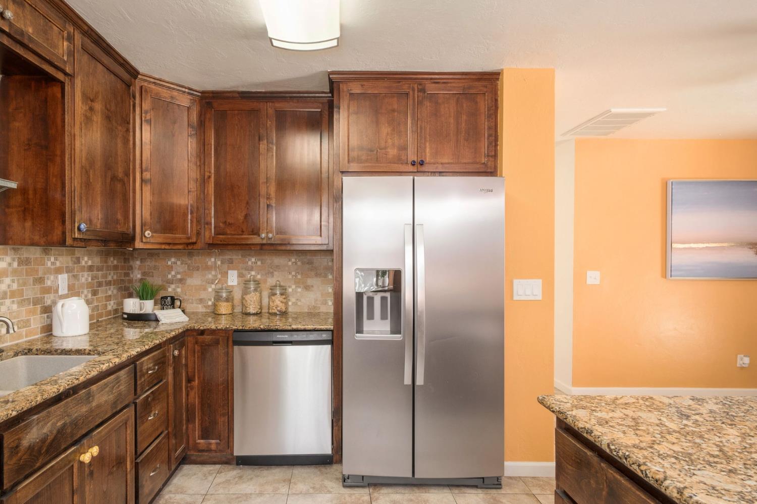 2791 W Kofoid Ave, Caruthers, CA 93609