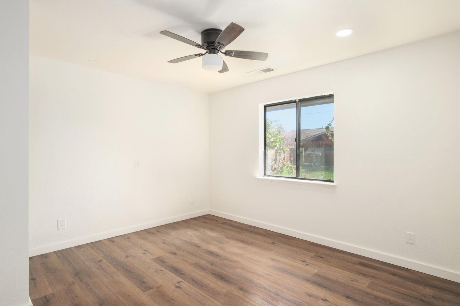 2791 W Kofoid Ave, Caruthers, CA 93609