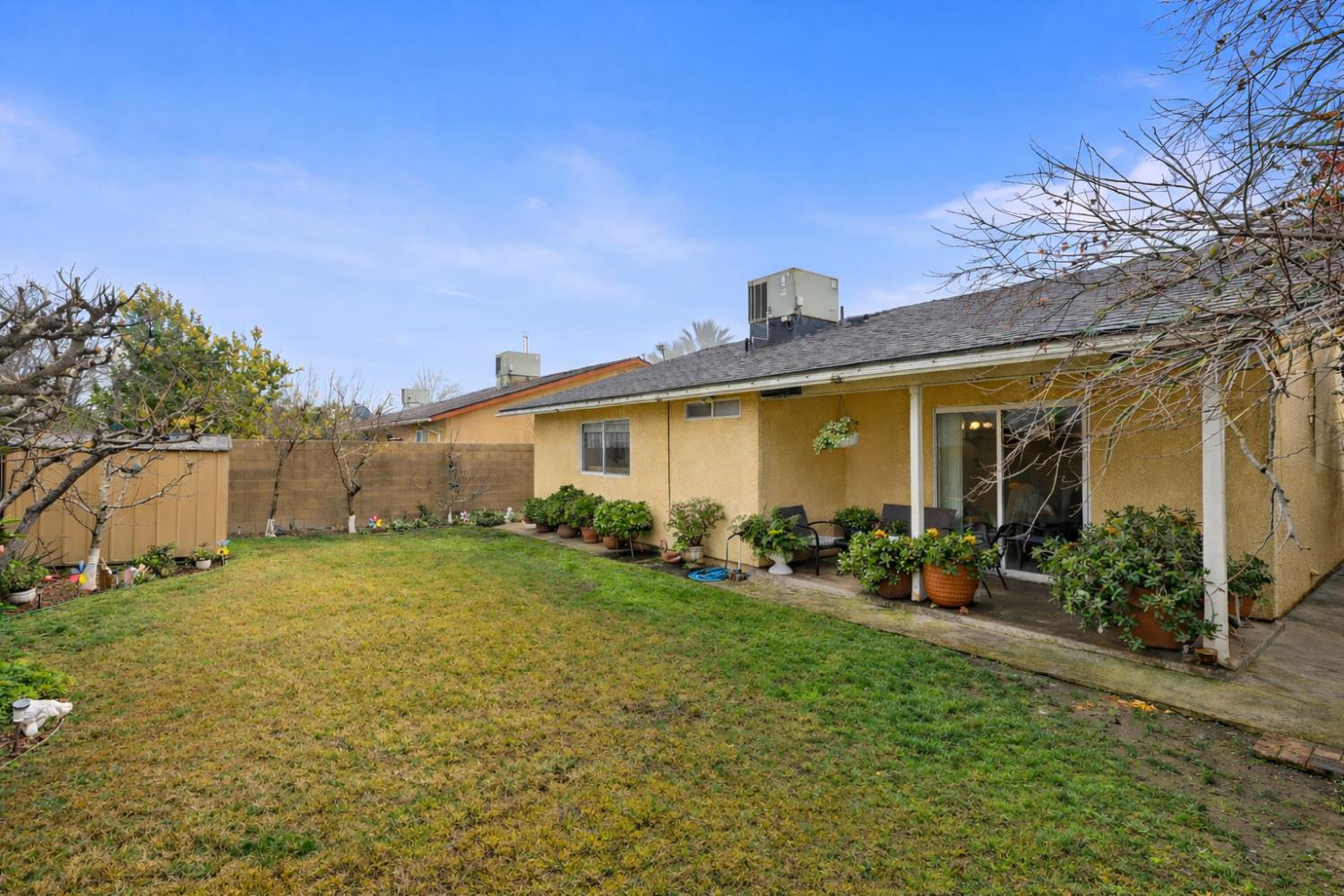 23663 Las Palmas Ave, Madera, CA 93637