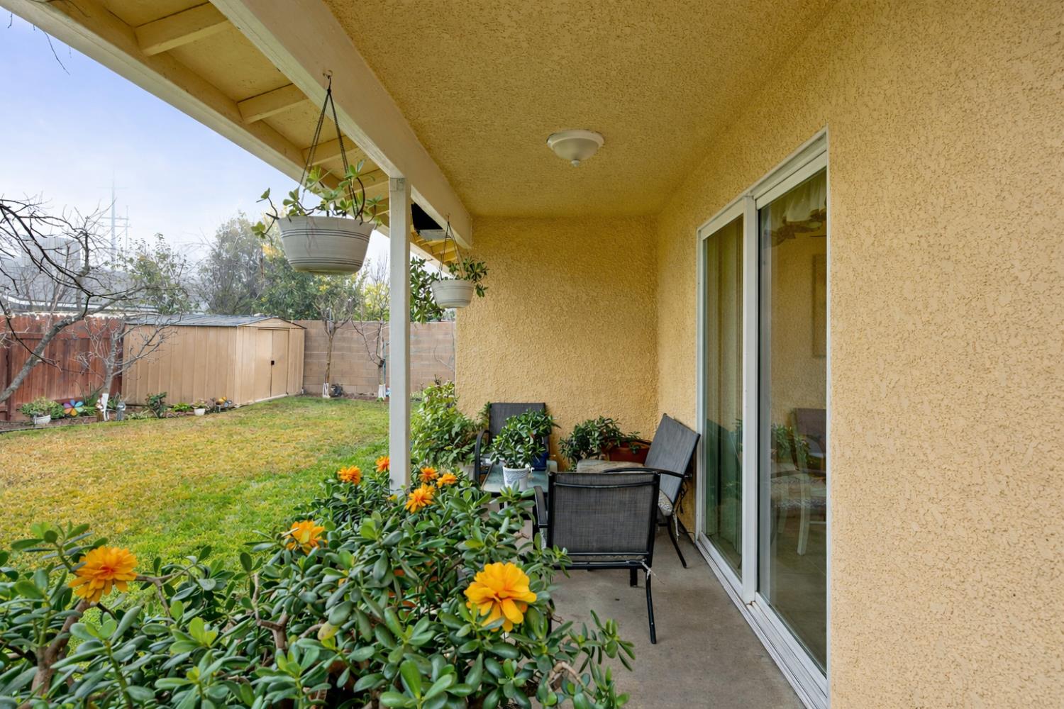 23663 Las Palmas Ave, Madera, CA 93637