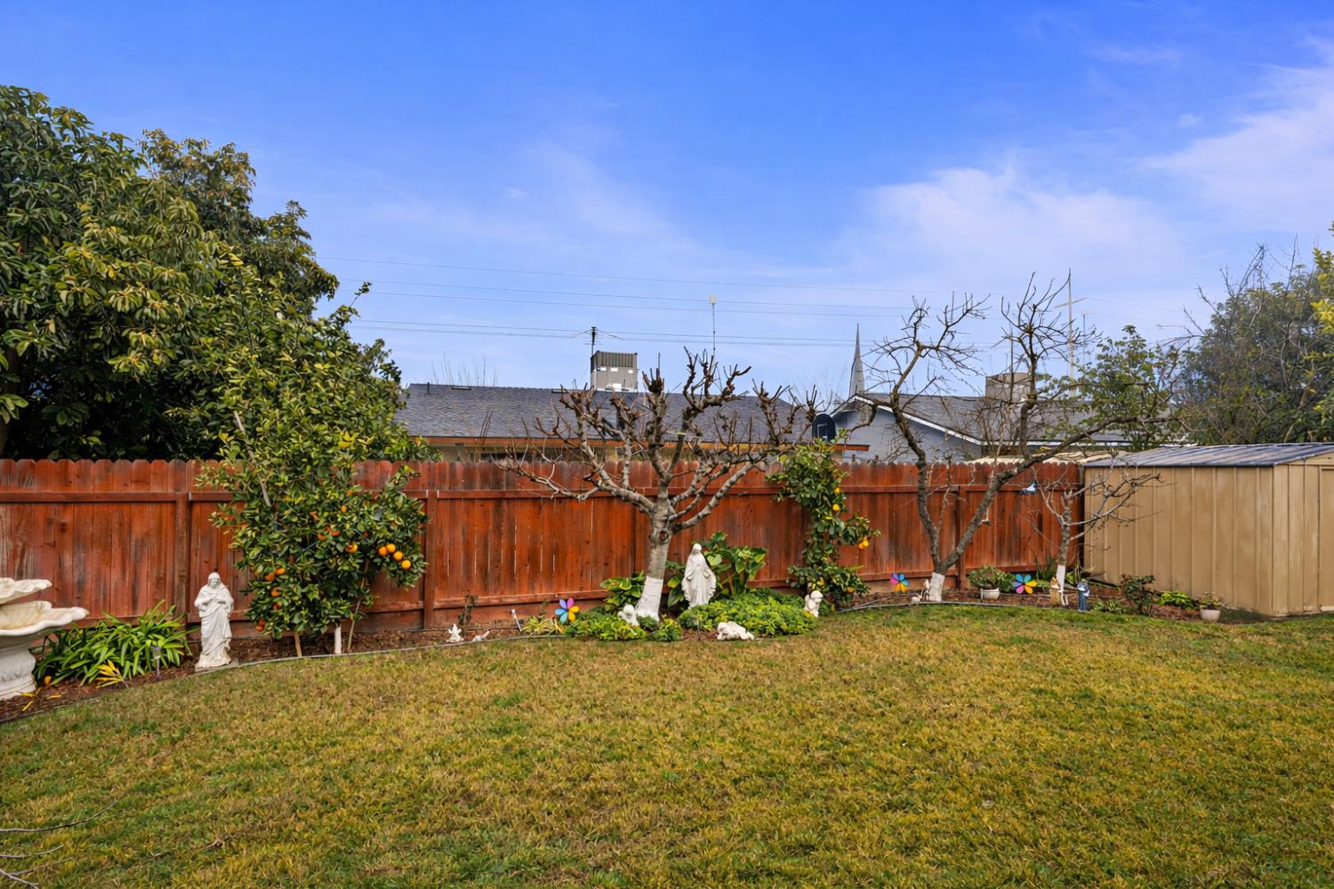 23663 Las Palmas Ave, Madera, CA 93637