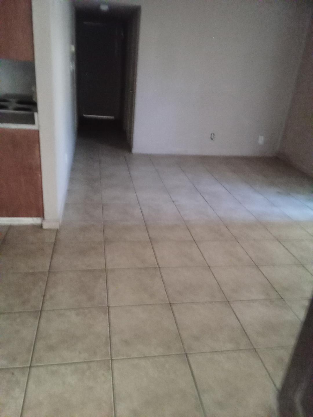 1221 N Peach Ave #127, Fresno, CA 93727