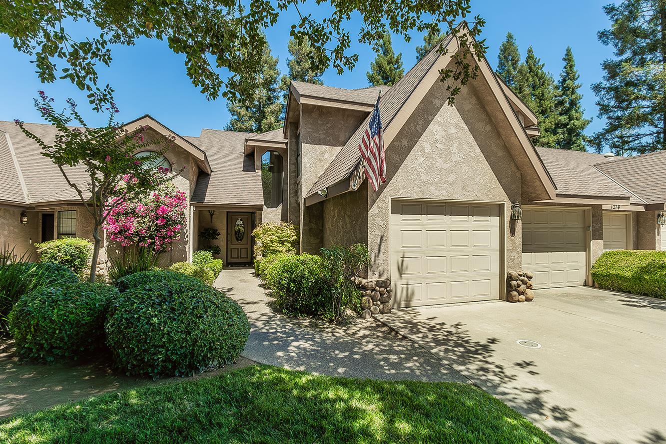 1282 W Flora Ave, Reedley, CA 93654