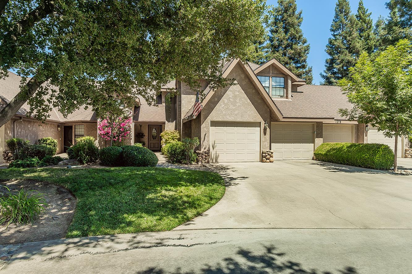 1282 W Flora Ave, Reedley, CA 93654