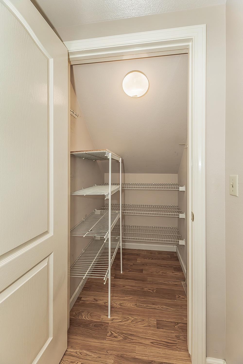 1282 W Flora Ave, Reedley, CA 93654