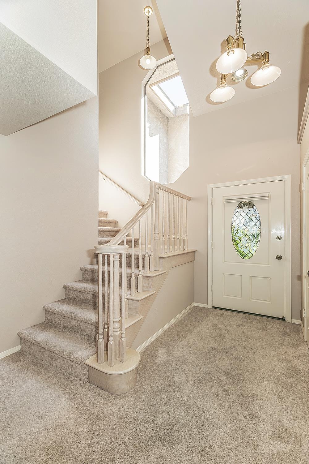 1282 W Flora Ave, Reedley, CA 93654