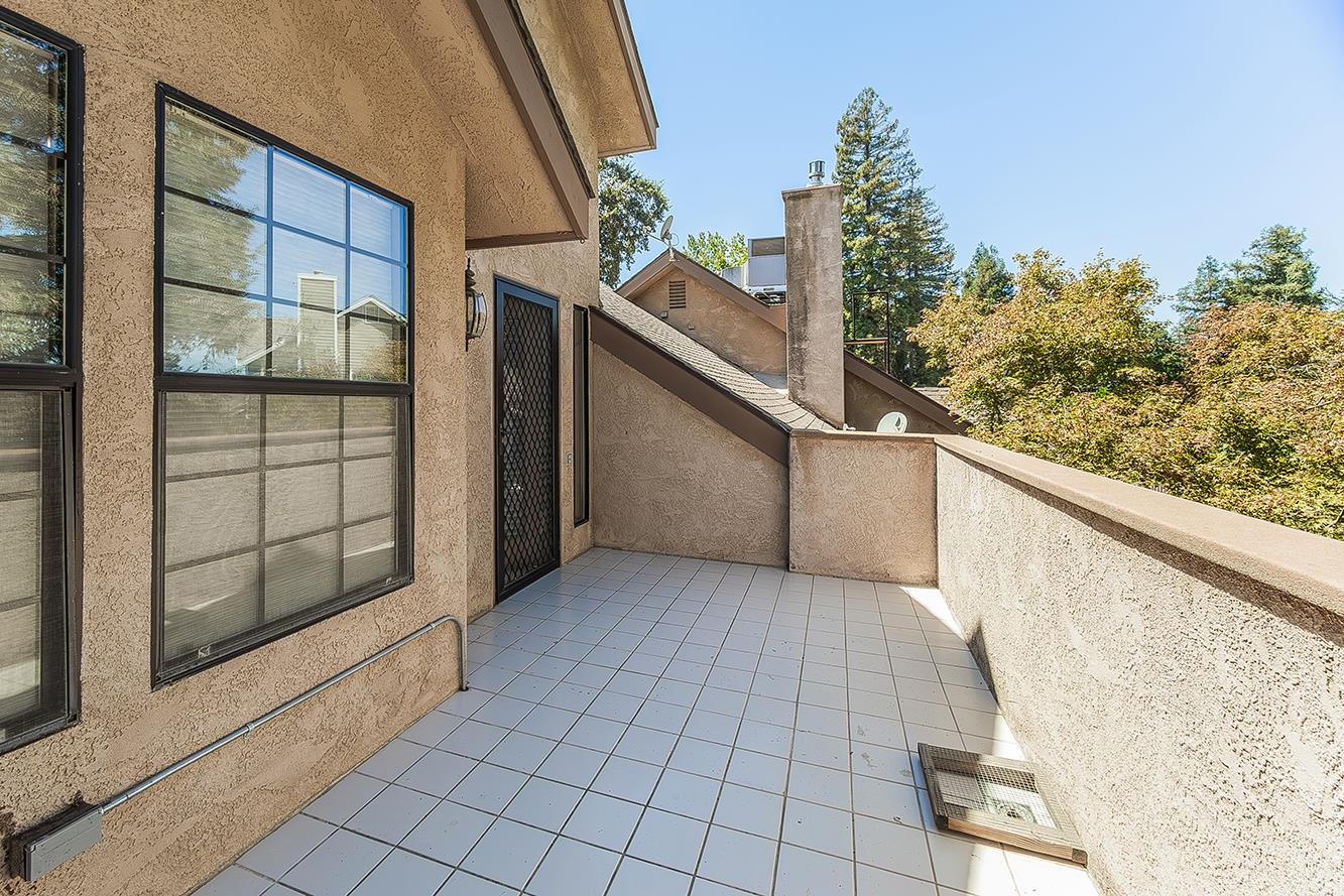 1282 W Flora Ave, Reedley, CA 93654