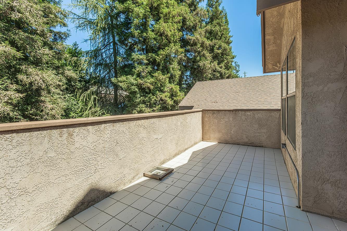 1282 W Flora Ave, Reedley, CA 93654