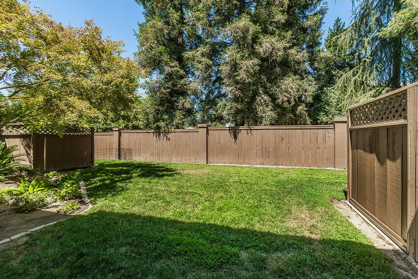 1282 W Flora Ave, Reedley, CA 93654